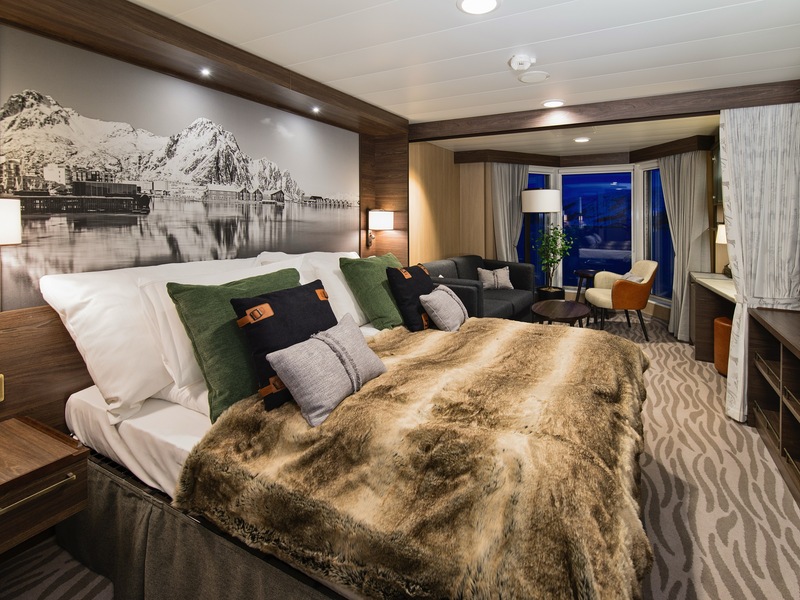Expedition Suite | Two-bed suite on upper deck